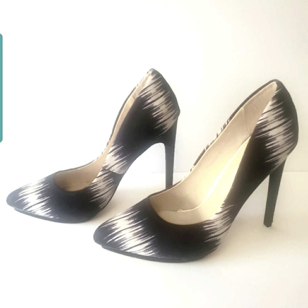 GX by GWEN STEPHANIE Heels. Sz 7.5